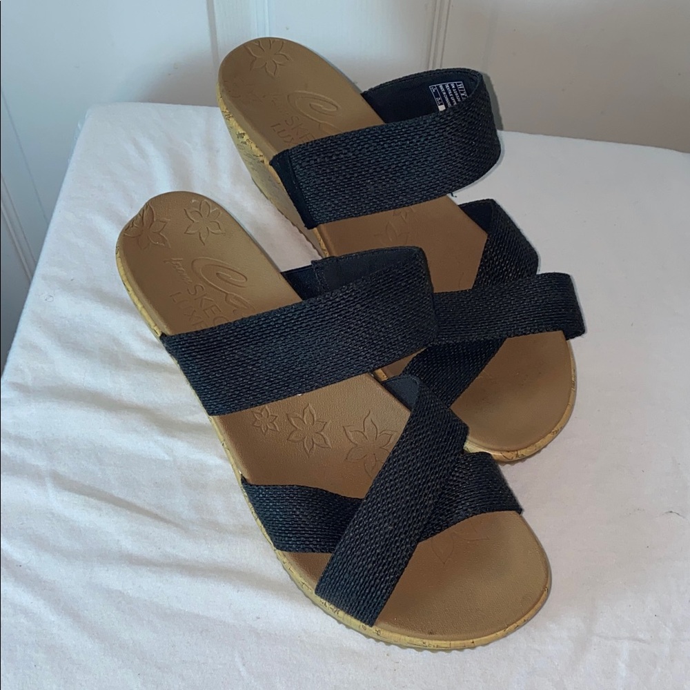 Cali Skechers Black Tan Women's Sandals Wedge Heel Luxe Foam Size 11